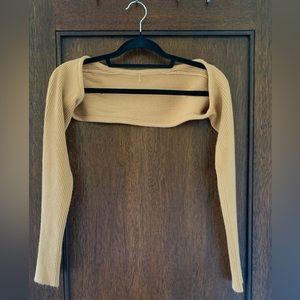 Long sleeve cropped sweater